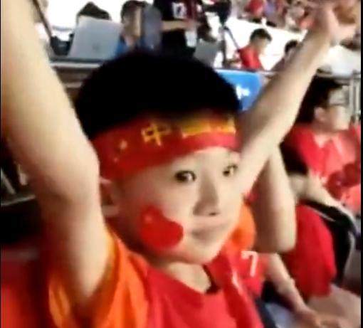 开云在线开户-足球从娃娃抓起!围观隔壁国家小朋友们的足球周末